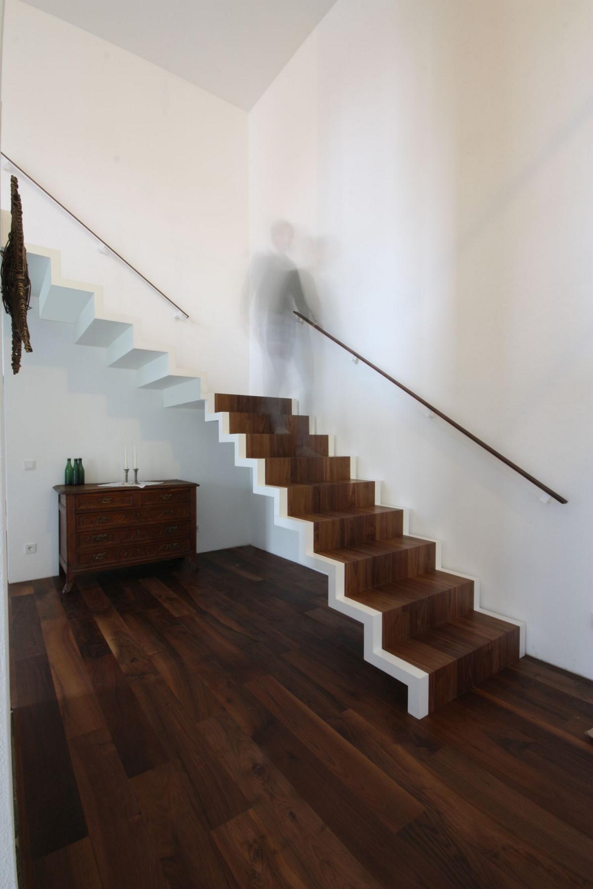 Treppenarten Holz - minimalistisches Interieur